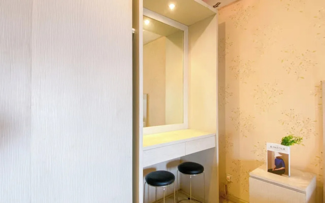 Warm And Homey 2Br At Green Bay Pluit Apartment