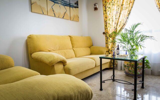 Holidays2Torremolinos Carihuela