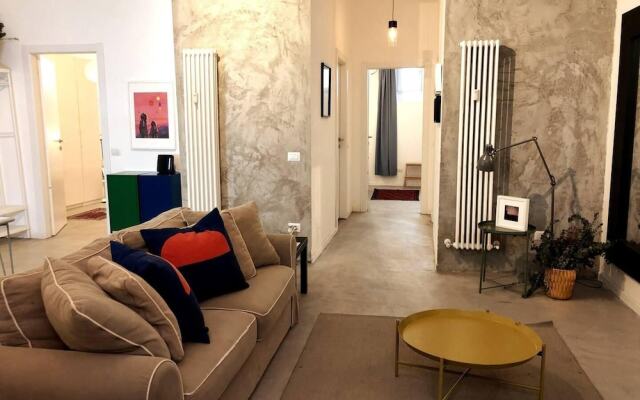 Inviting 2-bed Apartment in Milano