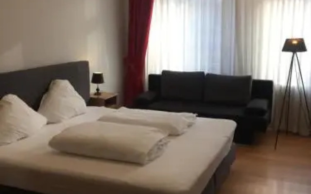 The Dubliner Hotel & Irish Pub