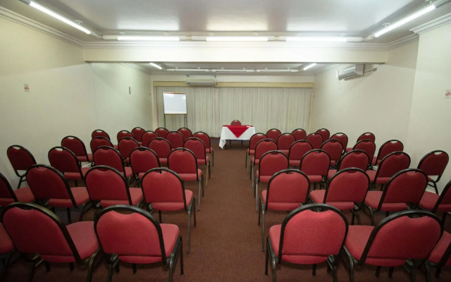 Trevi Hotel & Business