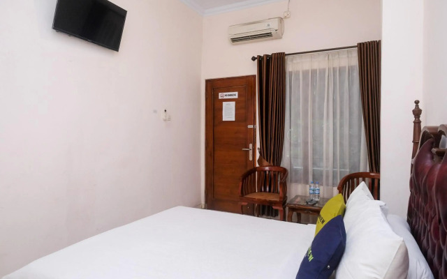 OYO 1885 Wisma Wongso Syariah