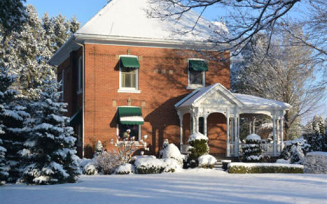 Country Doll House Bed And Breakfast