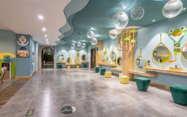 Zhengzhou Xiangdiwan Hotel (Zhengzhou West High Speed Railway Station Store)