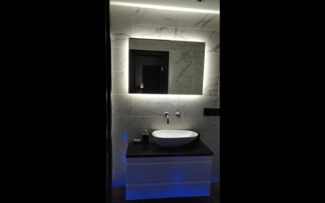 MARBEO 5 star luxury suites - Elkonu