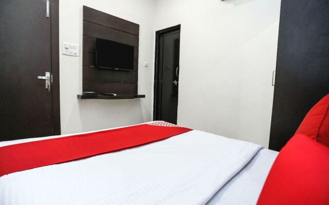OYO 2681 Hotel Madhuram palace