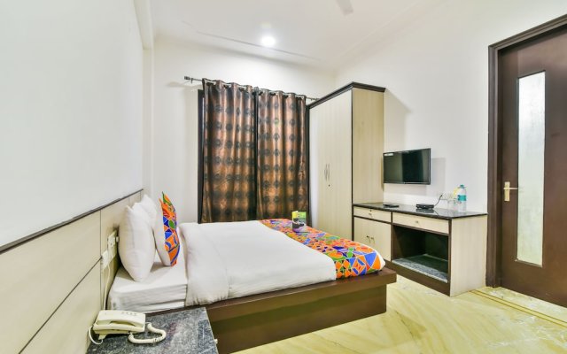 FabHotel Dee Novo Golf Course Road