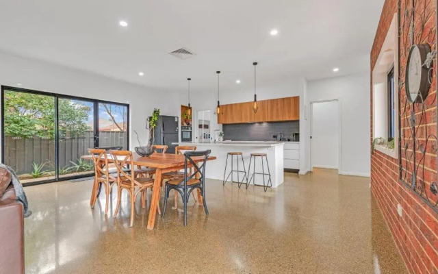 Villa Simone - Tranquil Hideaway in the Heart of Echuca