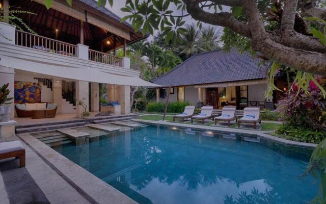 Kutus Kutus Saba Beach Villa