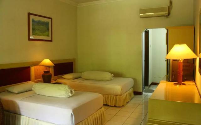 Hotel Ratih – Guest Rooms – Mataram