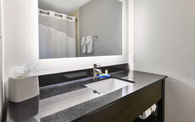 Holiday Inn Express Chillicothe East by IHG