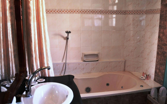 Palacio Domain Luxurious Boutique Hotel