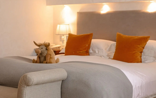 The Airds Hotel & Restaurant