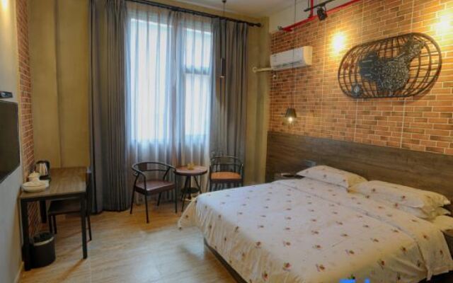 Tizi Hotel