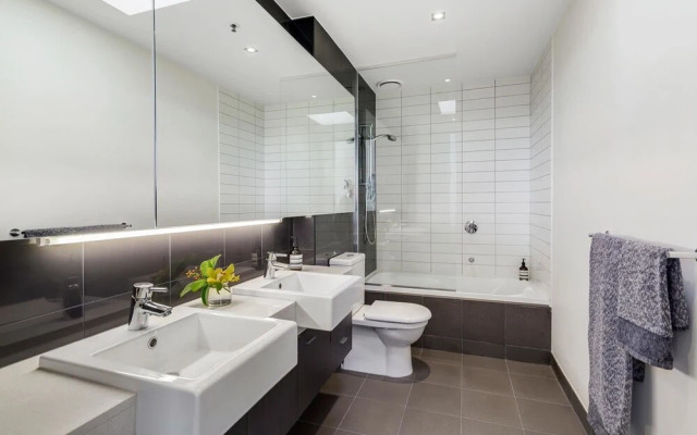 Penthouse with Stunning City Views