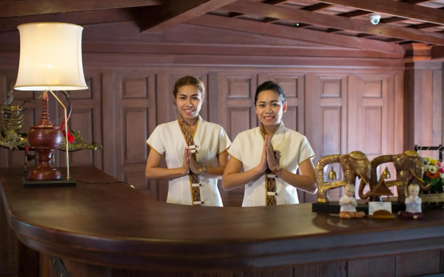 True Siam Rangnam Hotel