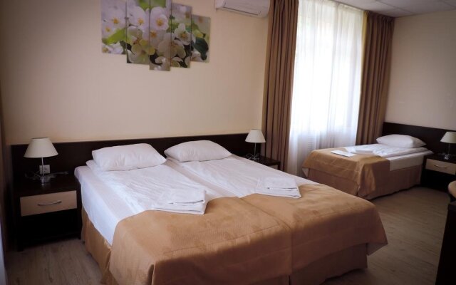 Inn Ordzhonikidze 8а