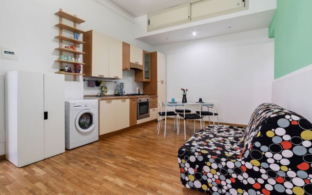 Pleasant Holiday Home in Catania With Balcony