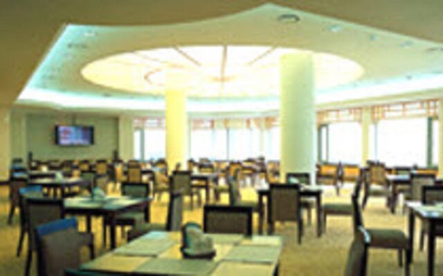 Pinehills Hotel