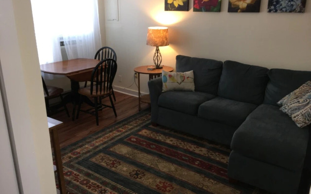 The Tawsty Flower Bed & Breakfast