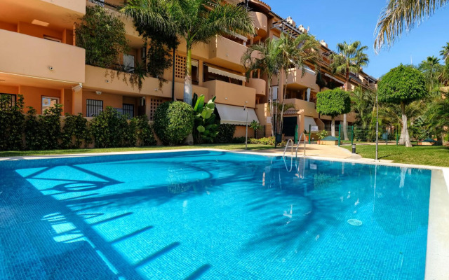 Playa Alicate, 2 Bedroom Beach Apartment