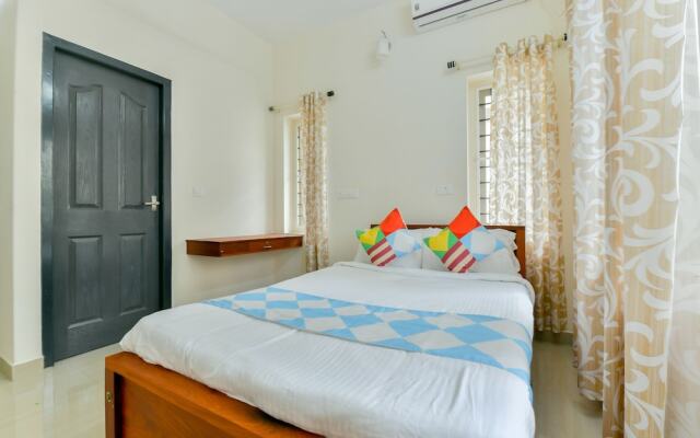 OYO 18602 Home Spacious Stay Near Lulu Mall