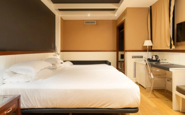 U232 Hotel