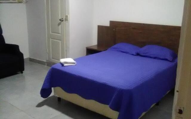 Express Inn Panama International Airport Hostel