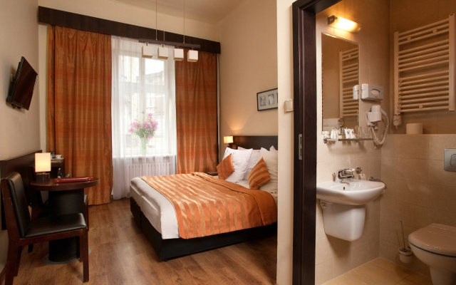 Spatz Aparthotel