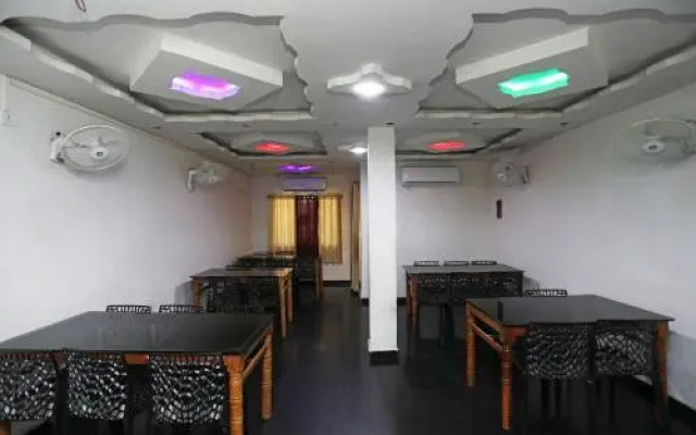 Hotel Yuvraj by OYO Room