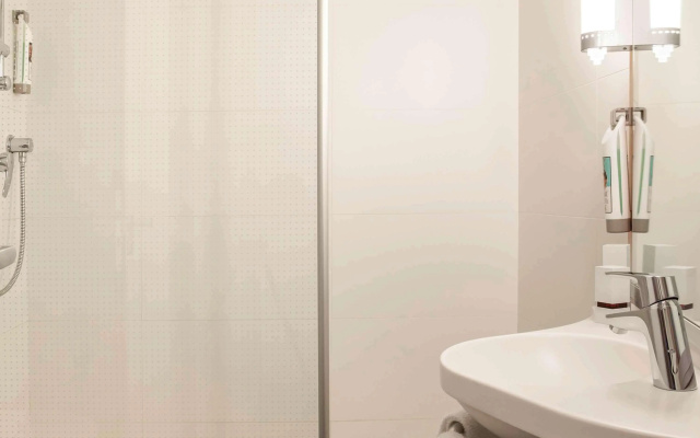 ibis Barcelona Pza Glories 22