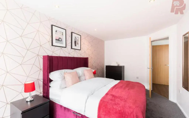 Central Massplaza 2 Bedroom Apartment - Parking & Balcony - Air Conditioned