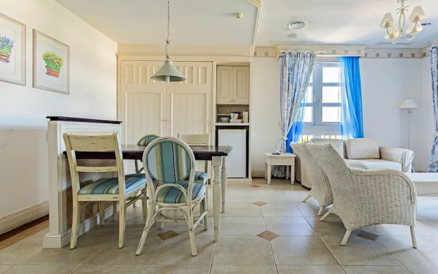 Suite com cozinha dentro de hotel ILCTOP