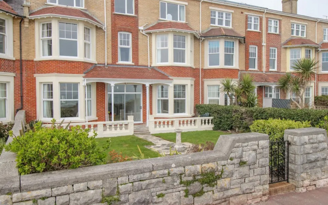 Weymouth Bay Apartment A