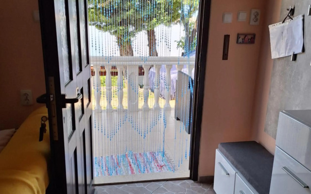 Villa Vesna, 70m from beach