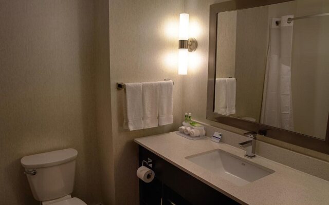 Holiday Inn Express & Suites Sidney by IHG