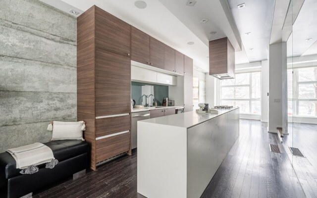 GLOBALSTAY Luxury Townhouse in Downtown Toronto