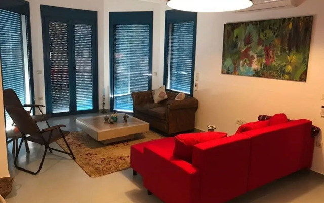 Zidanos Luxurious Villa