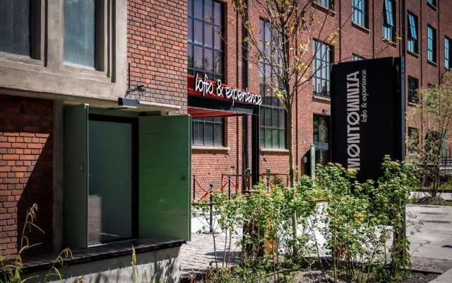 MONTOWNIA Lofts & Experience