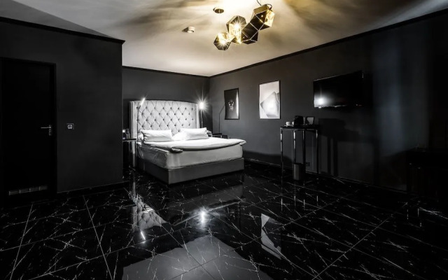 Hotel Belmont Classic