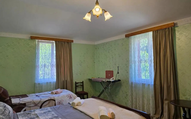 Chakvi house