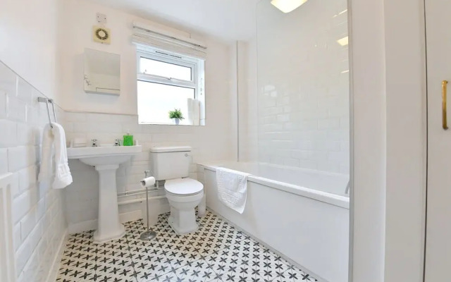 Clapham Junction - 2 Bedroom Apartment