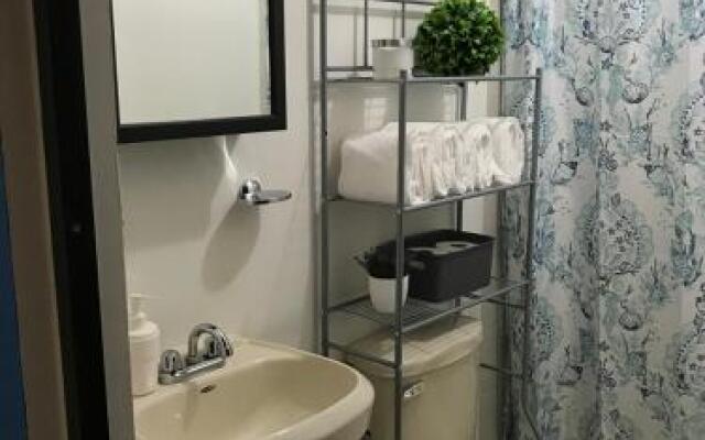Fantastic & Cozy #8: Condo Close To the Beach