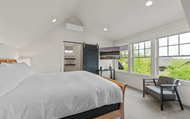 Stone 5 Bedroom Home by RedAwning