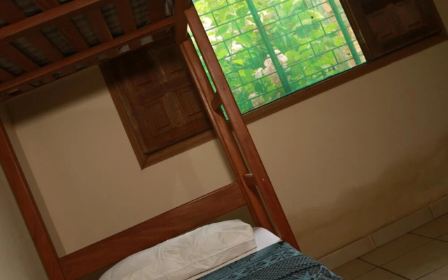 Hostel Vivacre