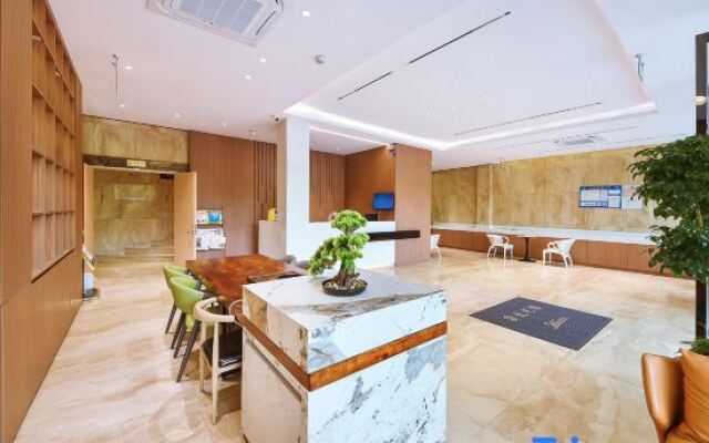 Qiu shan Hotel