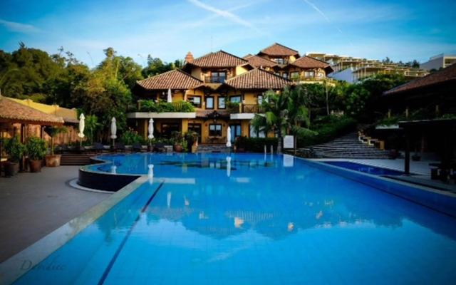Poshanu Resort