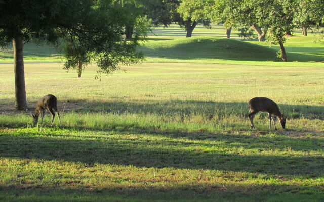 Matumi Golf Lodge
