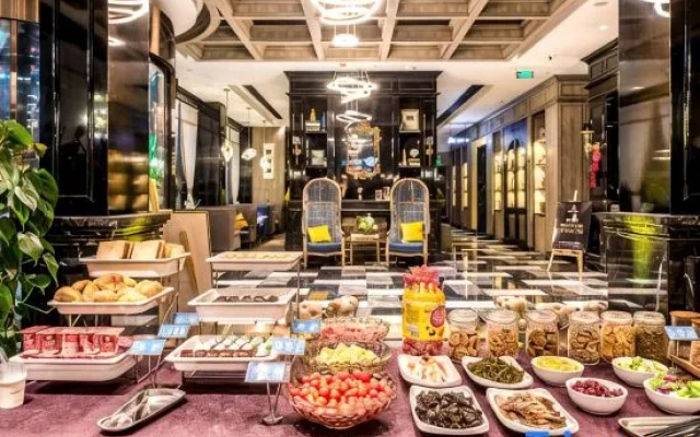 ROYGEM Hotel (Huangxing South Rd Pedestrian Street, Wuyi Square Metro Station, Changsha) – Meal – Changsha