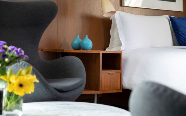 6 Columbus Central Park Hotel